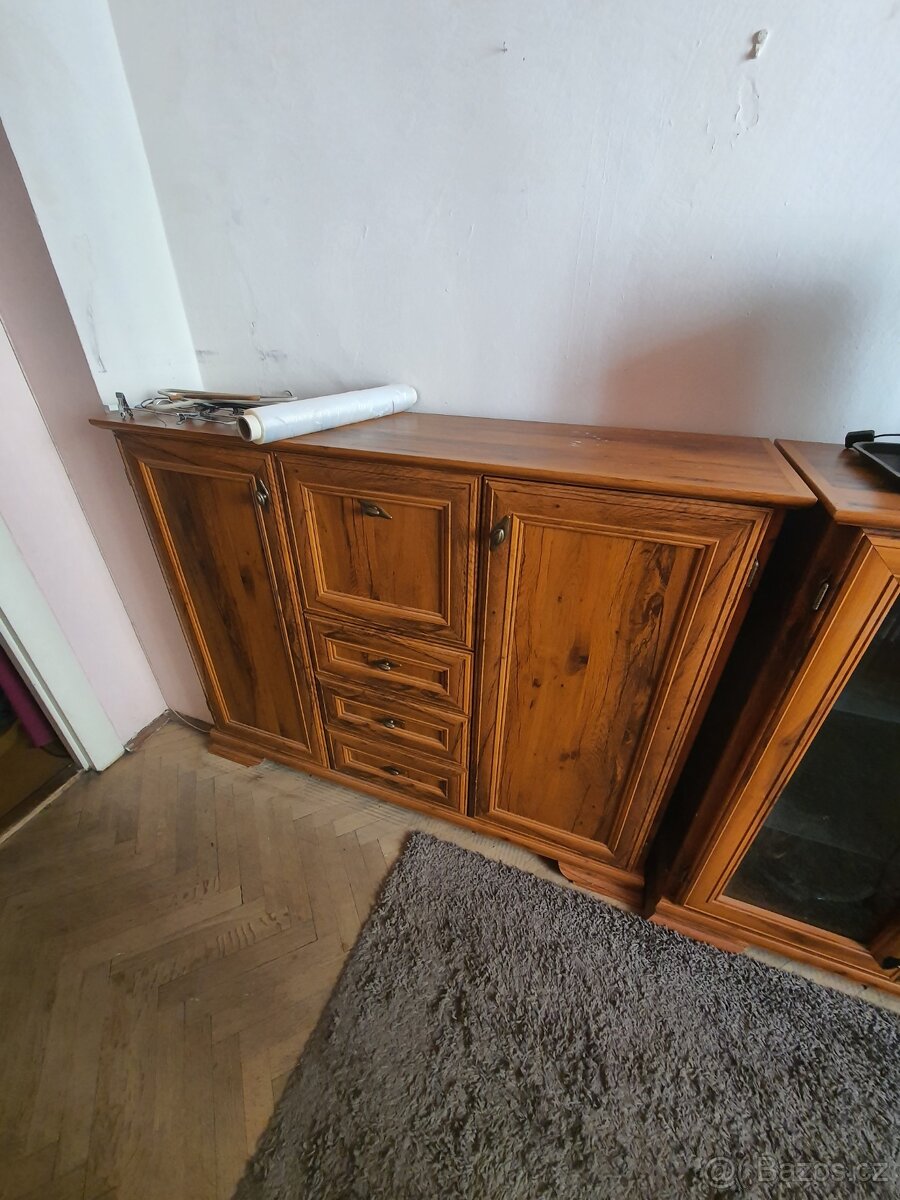Set skříní a komod - 2