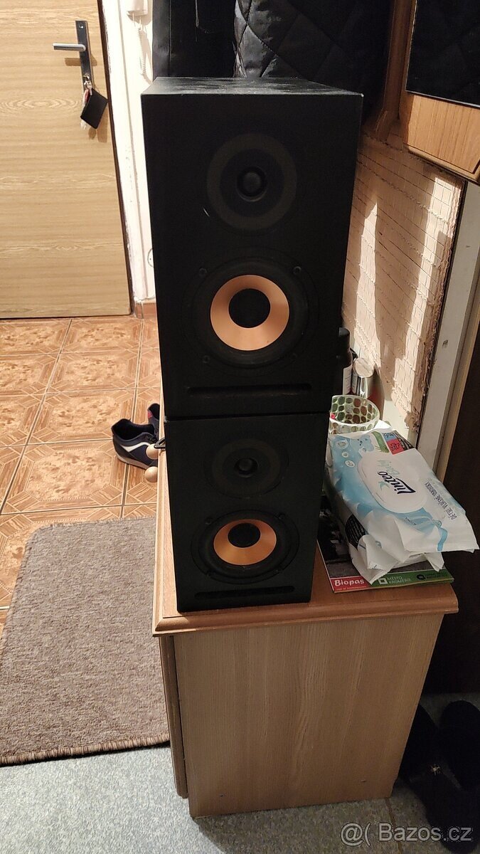 ZV240 odlazeny projekt , monitory - 2