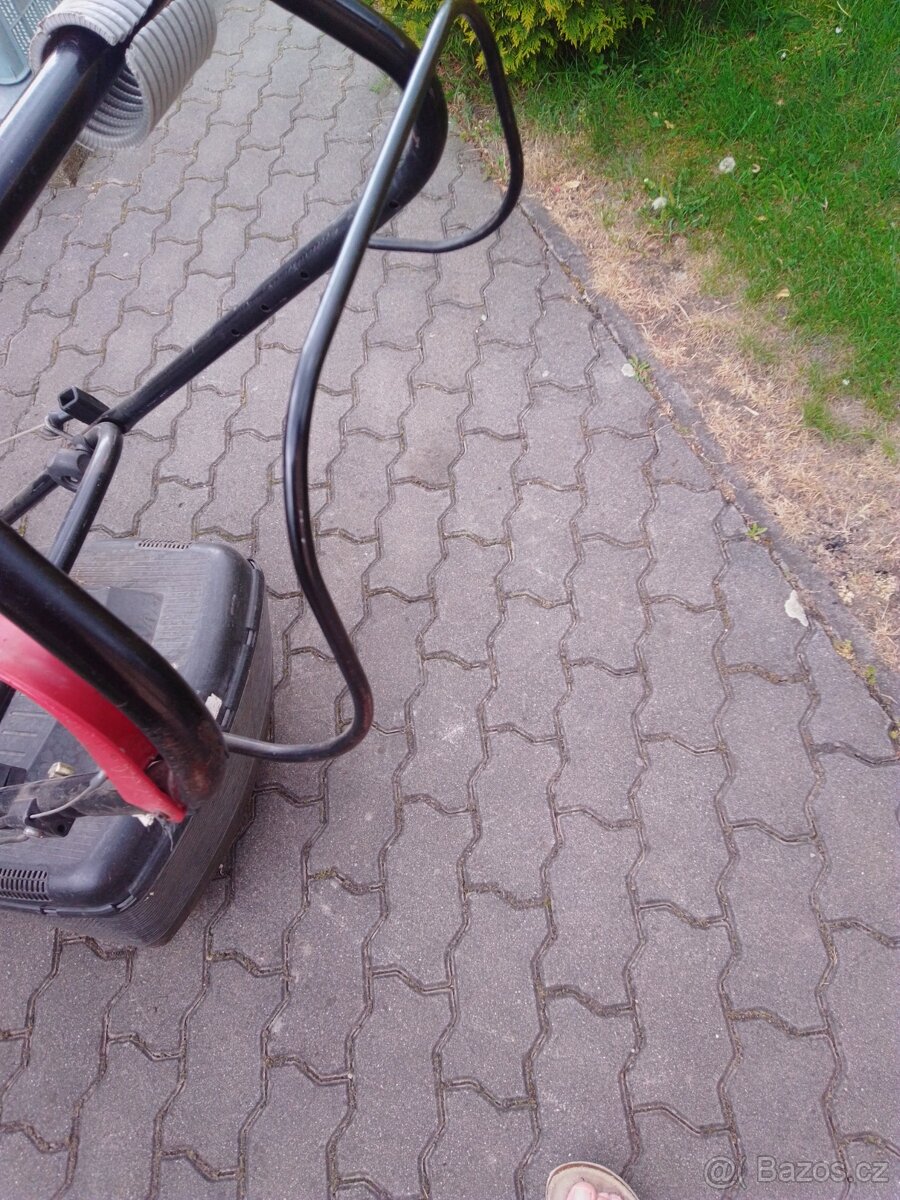 Benzínová sekačka - 2