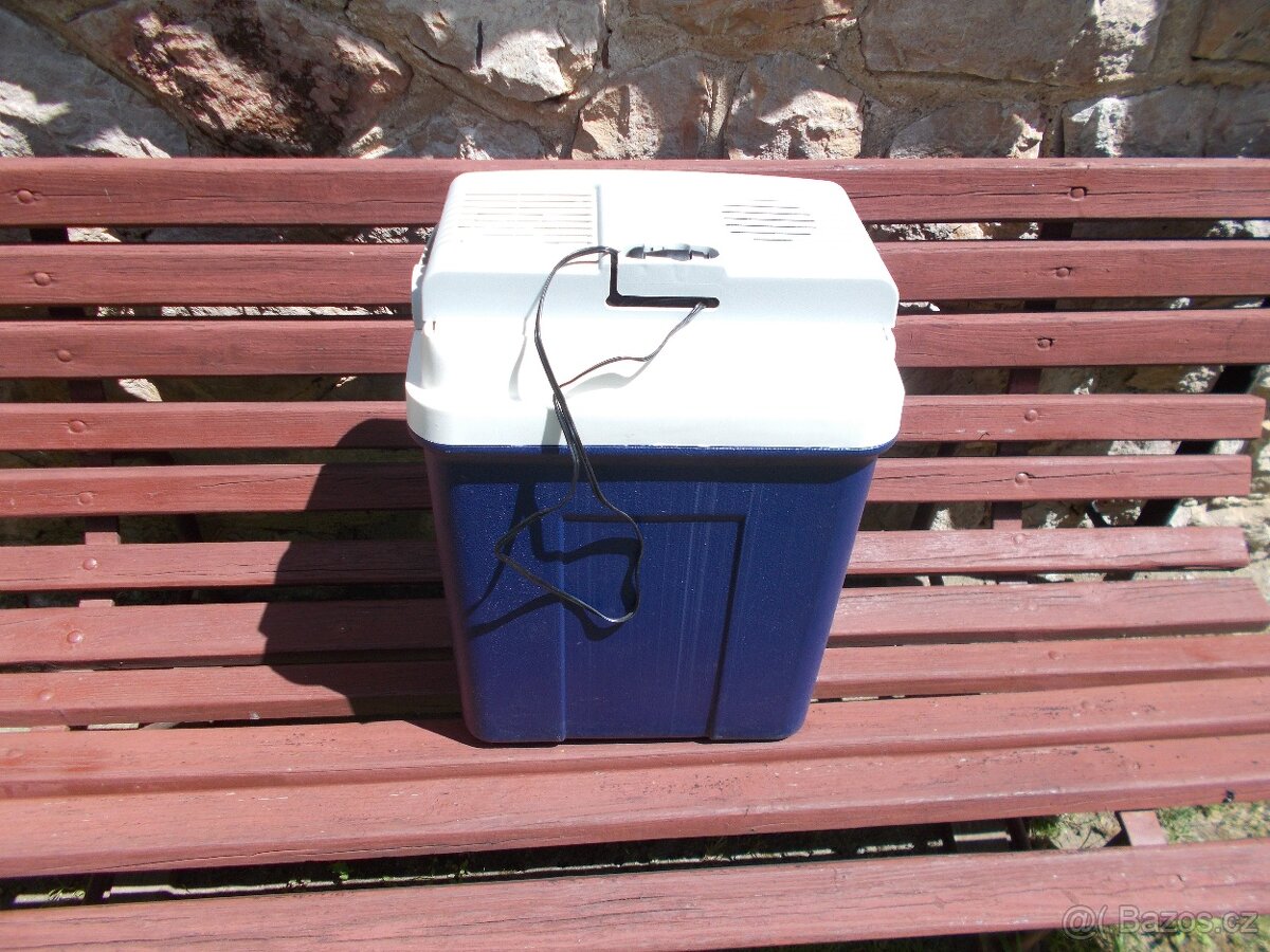 Elektrický chladicí a ohřívací box Eletronic 12 V - 2