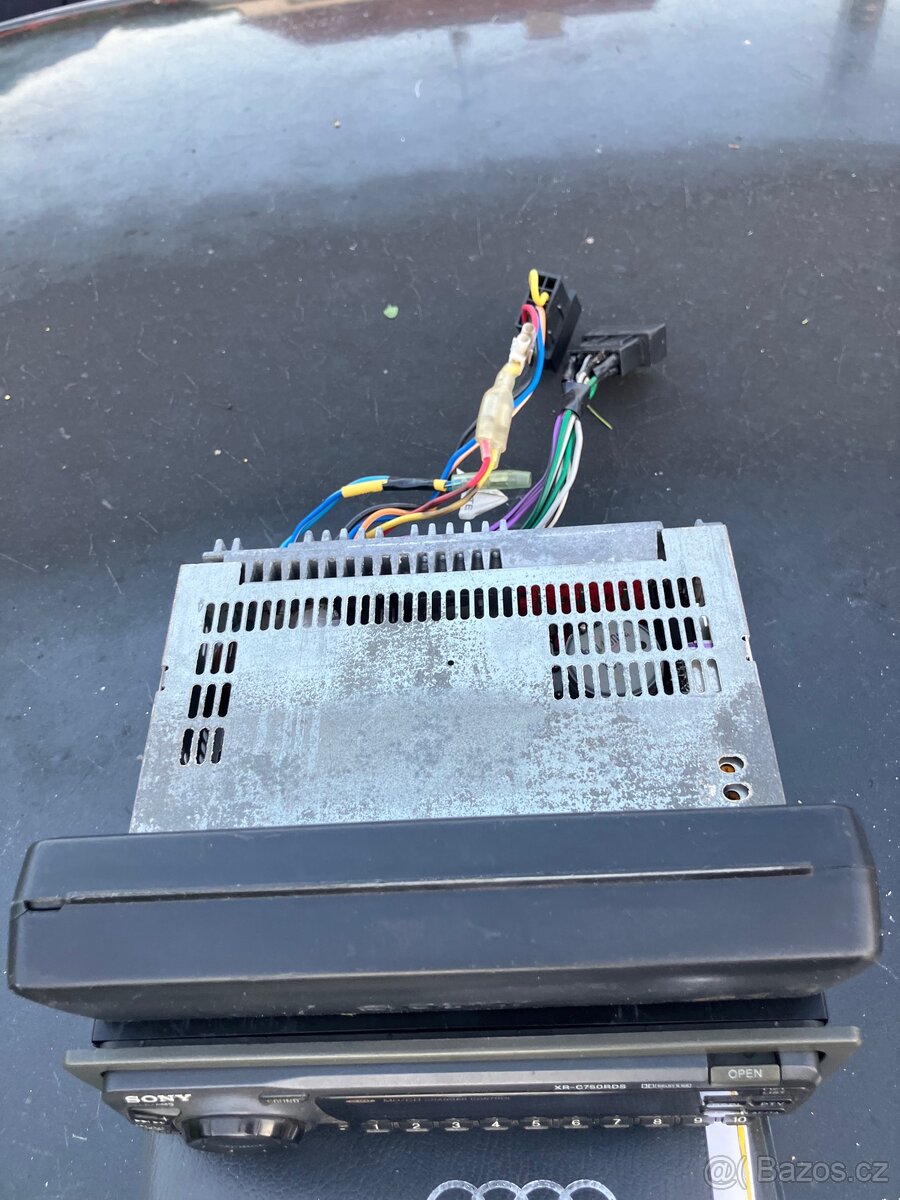 Radio sony XR-C750RDS - 2