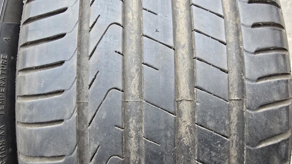 Letní pneu 225/45/18 Pirelli - 2
