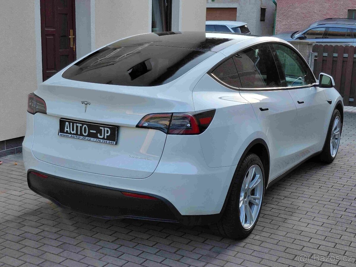 Tesla Model Y AWD Long Range - 1922 - 2