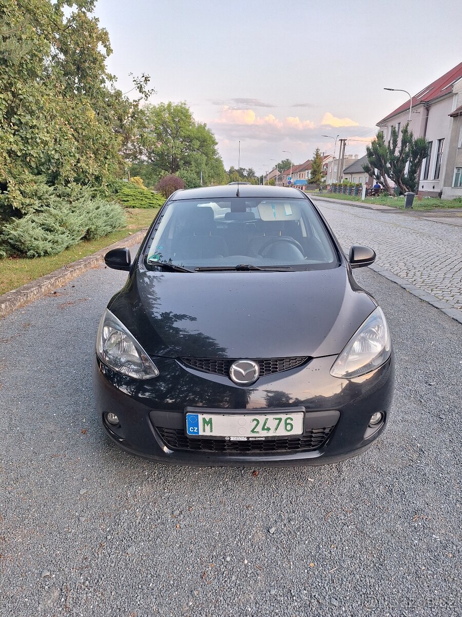 Mazda 2 1.3i + nová STK - 2