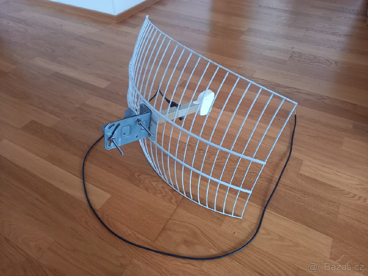 Anténa (na přenos internetového signálu) - 2