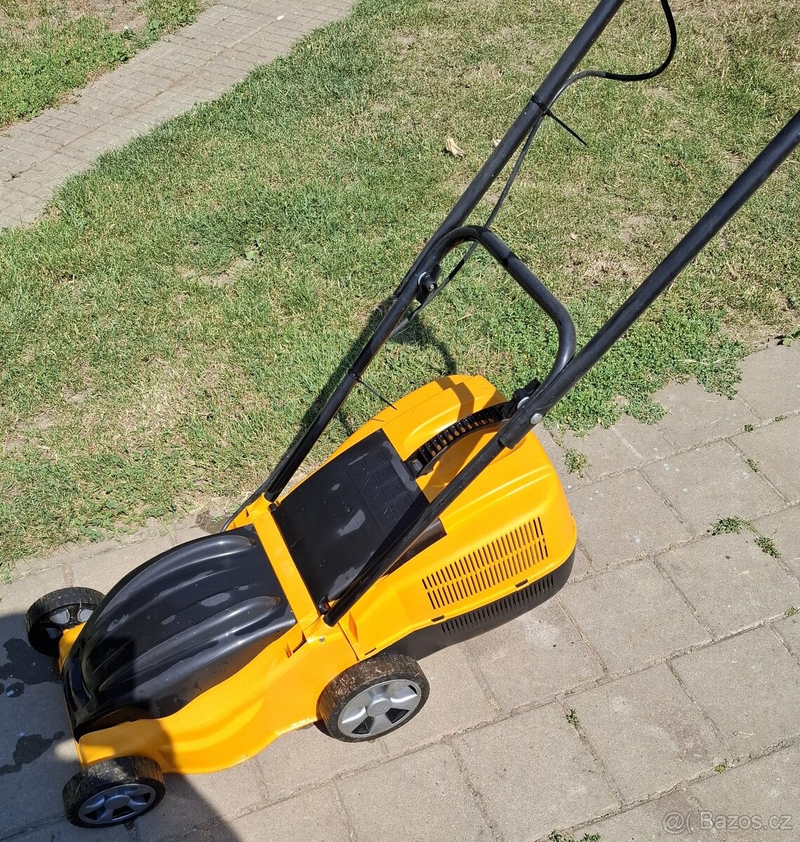 Riwall PRO REM 3310i , elektrická sekačka, sekačka - 2