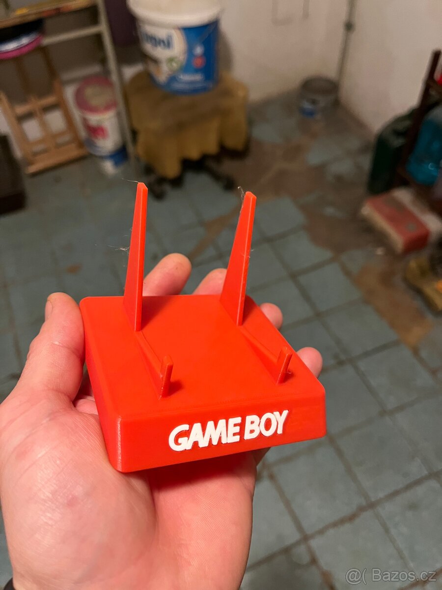 Stojan, stojánek na Game boy - 2