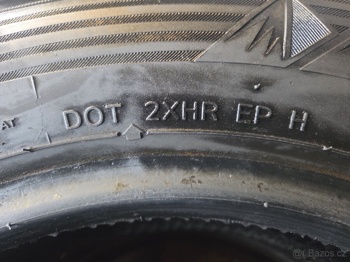 Prodám zimní pneumatiky 175/70/14 - 2