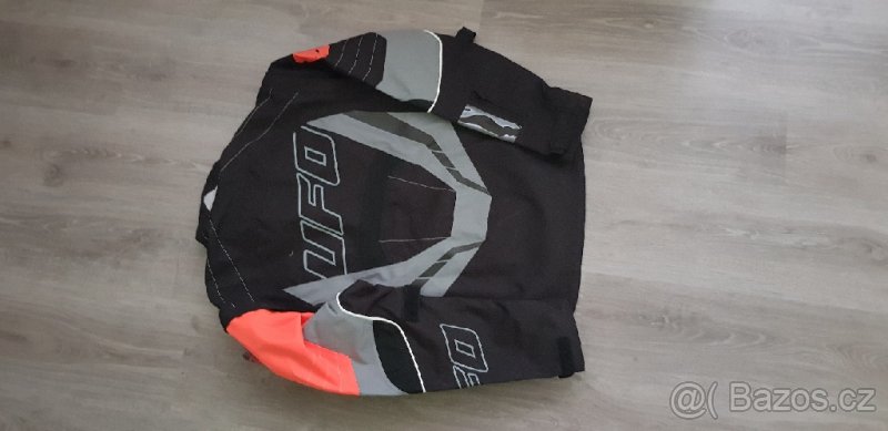 UFO vel. XL - 2