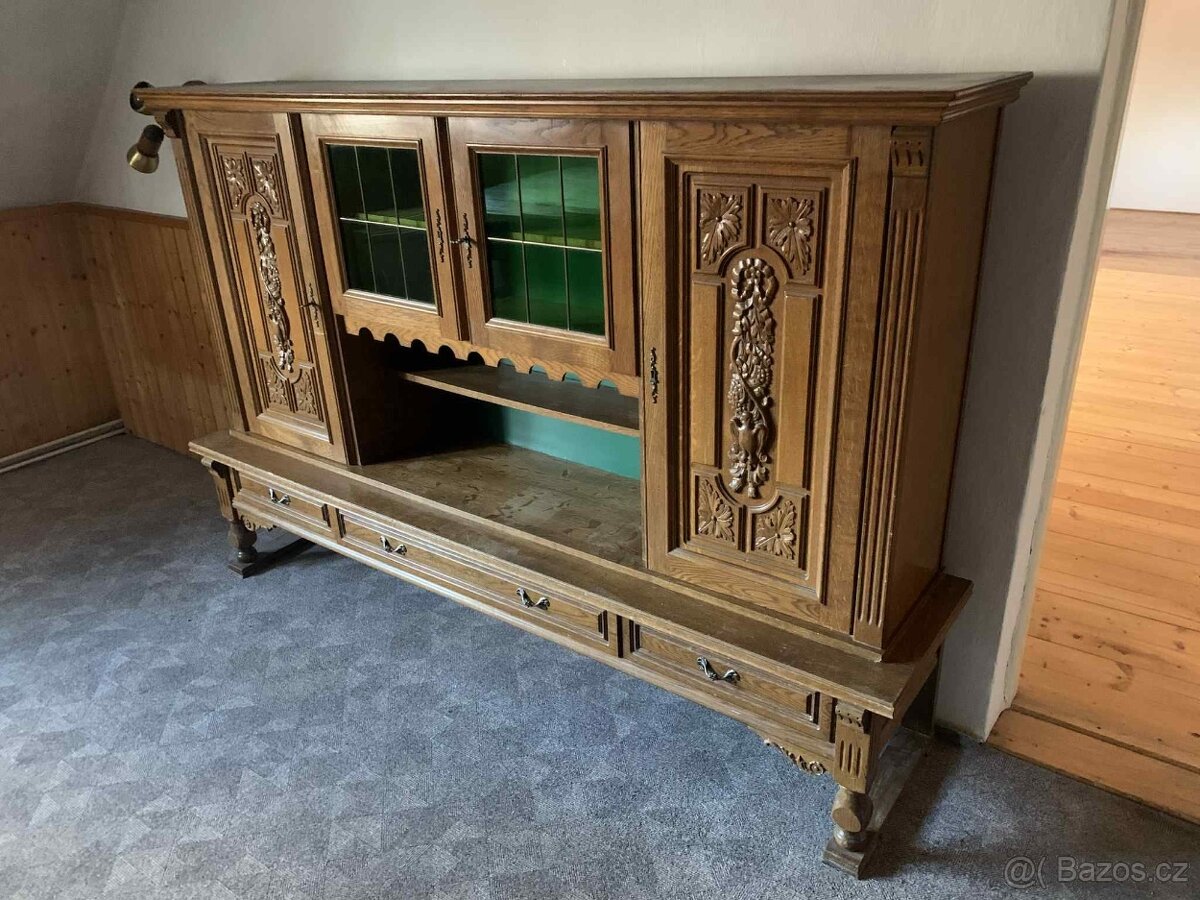 Skříň - příborník - 2