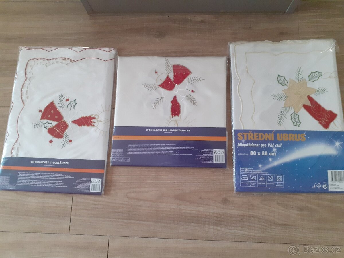 Prodám 3 látkové ubrusy s vánočními motivy - 2