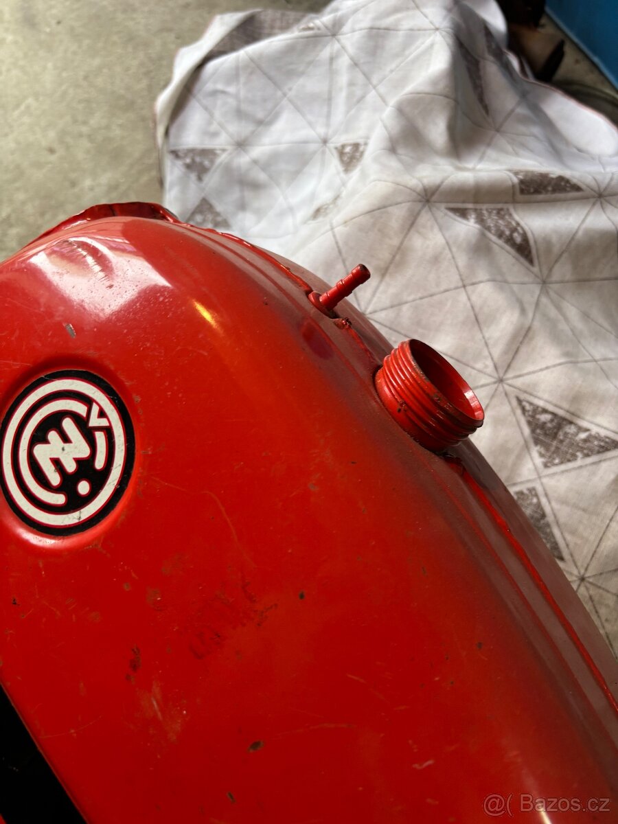 Čz 125/516 - nádrž, uloženka - 2