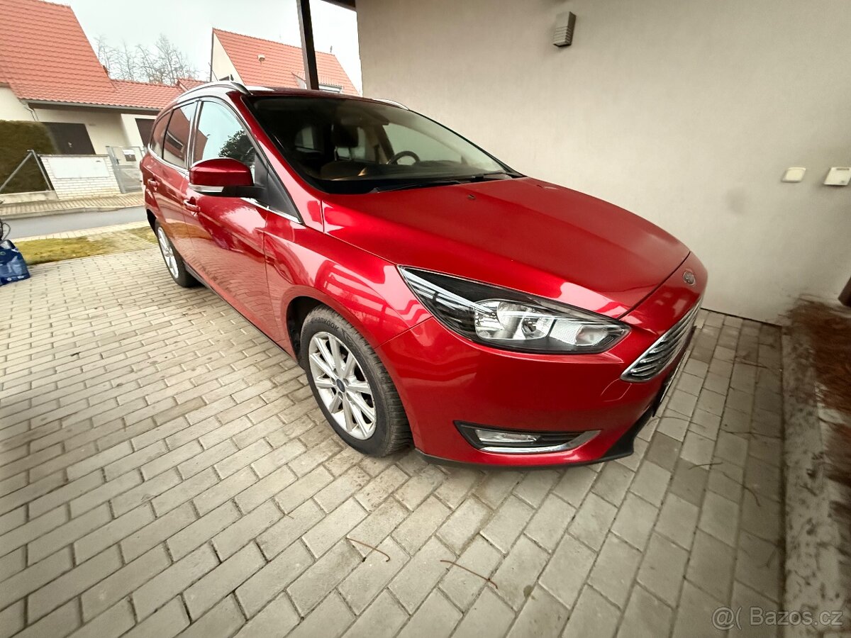 Ford Focus combi 1.5 EcB 110kW manuál - 2