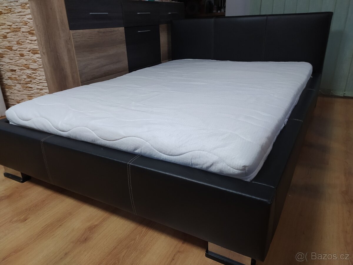 POSTEL S ROŠTEM A MOLITANOVOU MATRACÍ 140x200cm - 2