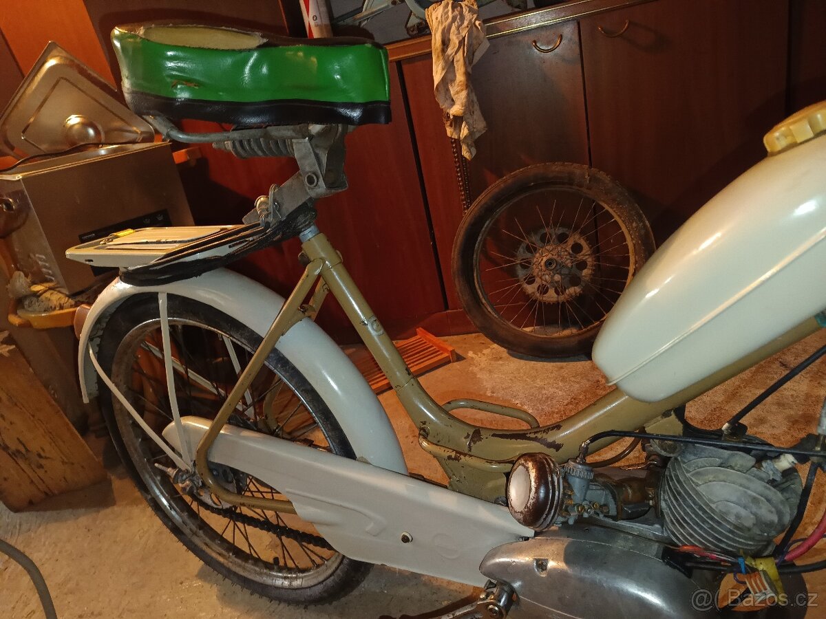 prodám moped stadion S11 - 2