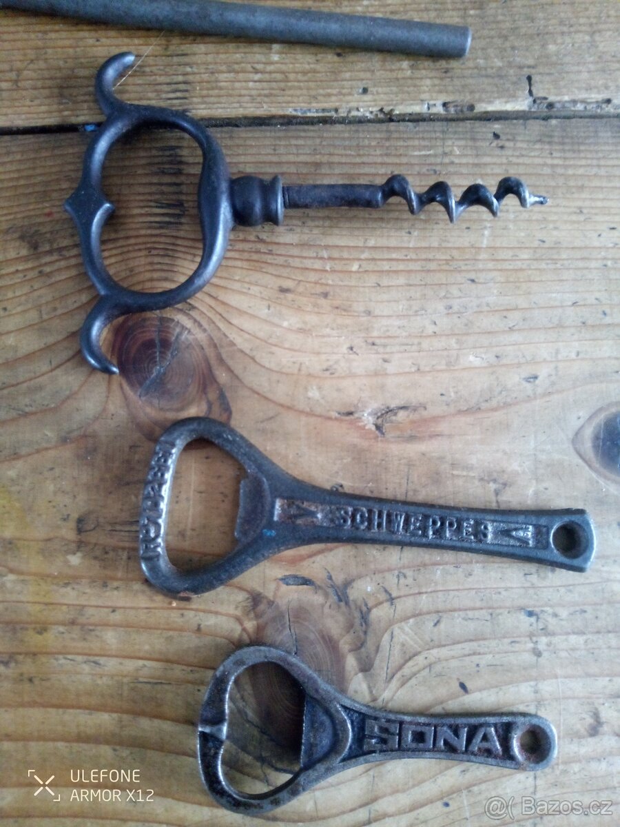 Otvíráky, Vývrtka a Louskáčky - 2