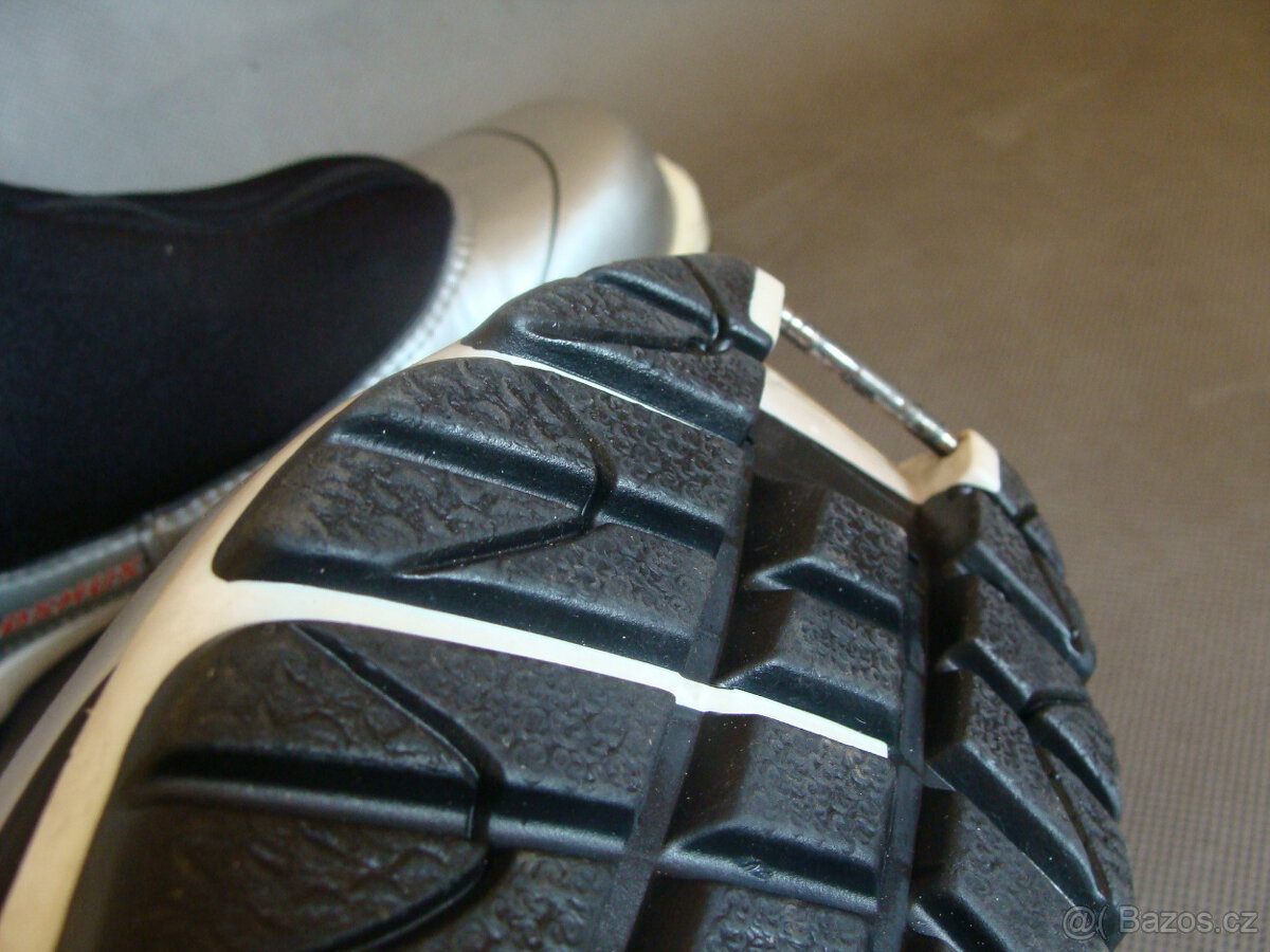 Boty na běžky MADSHUS vel. 42. Systém NNN - 2