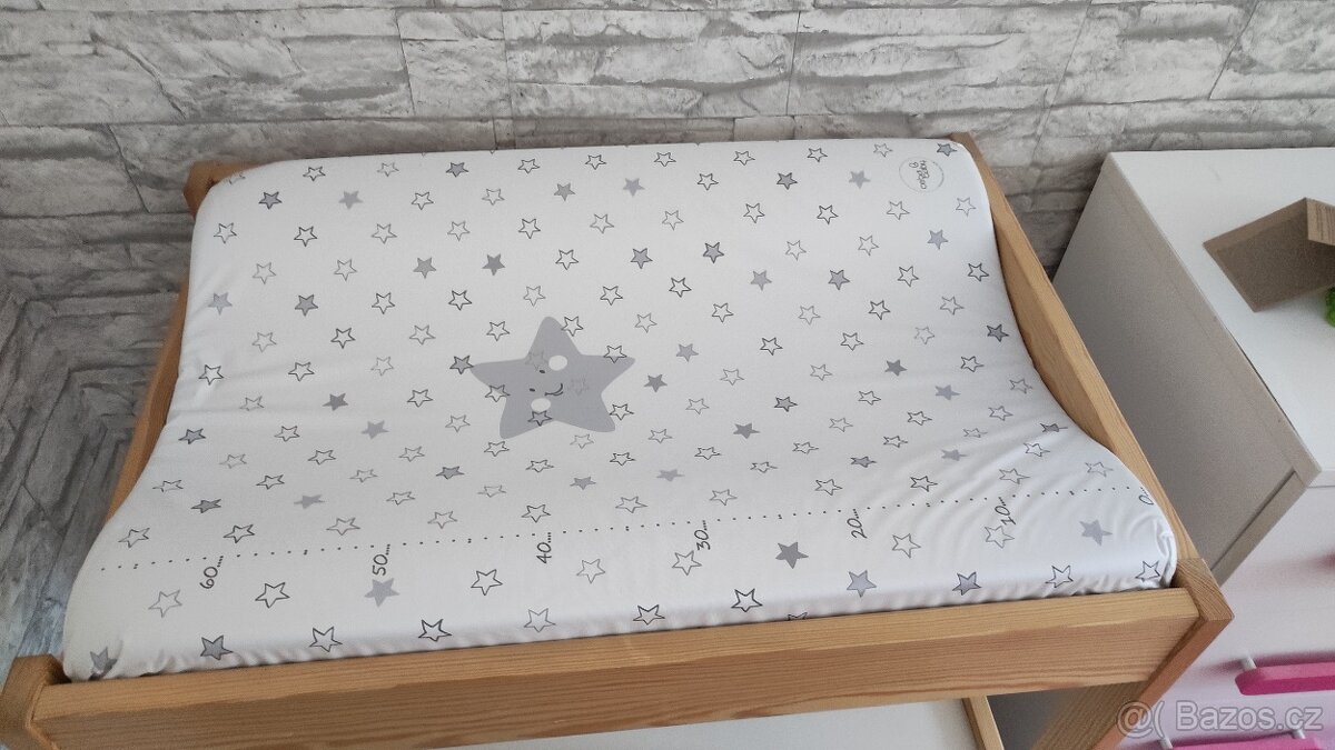 Přebalovací pult s podložkou - 2