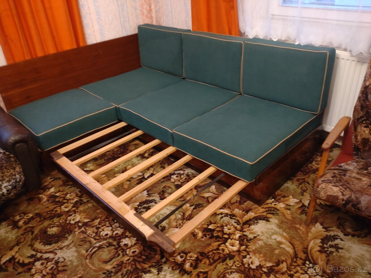 Rohová rozkládací sedačka - 2