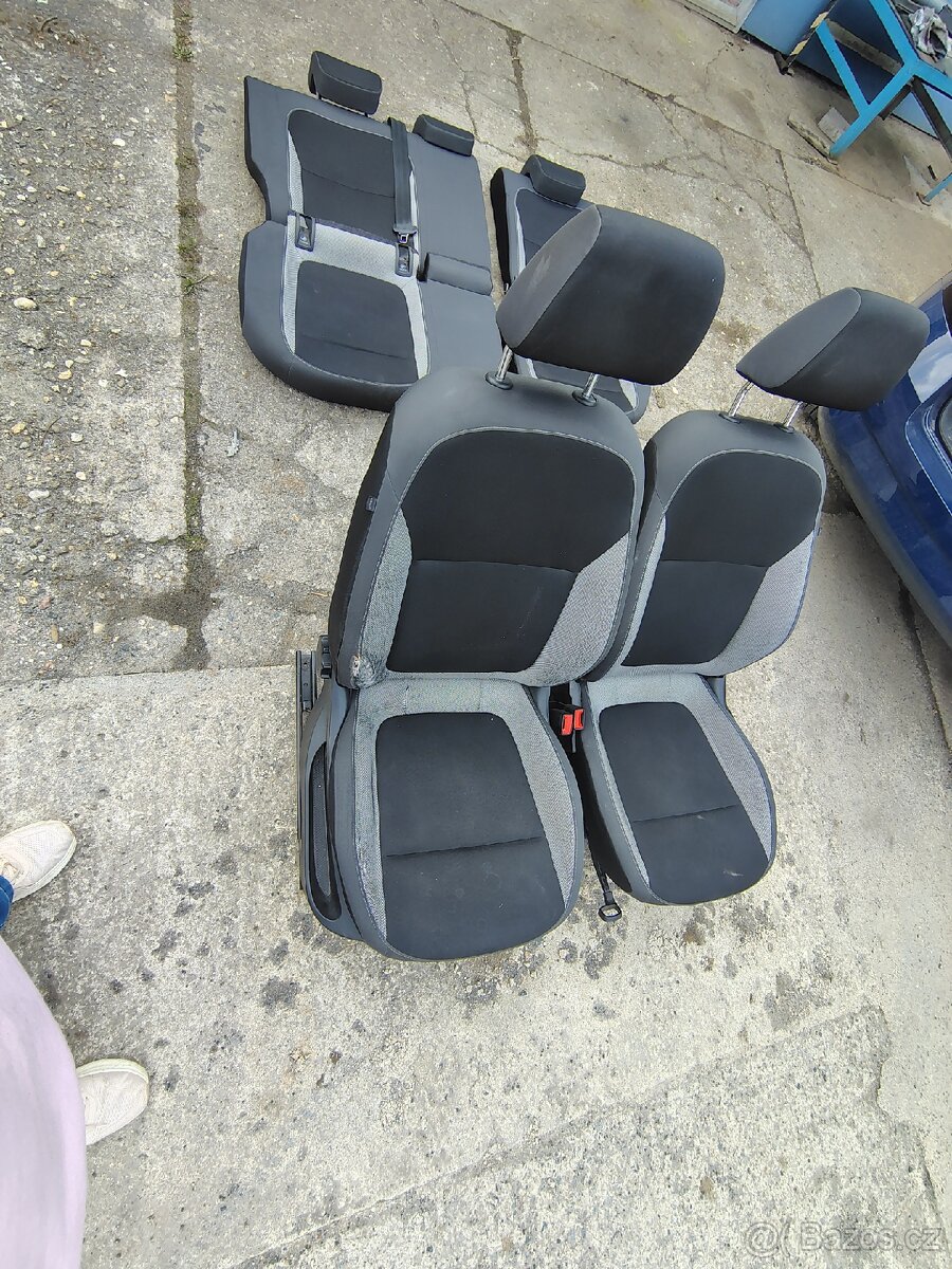 Sedačky Škoda Fabia 3 - 2