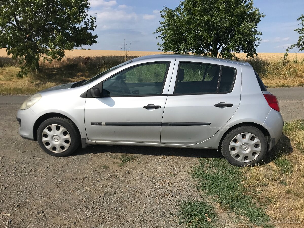 Renault Clio 1.5 dci 50kw - 2