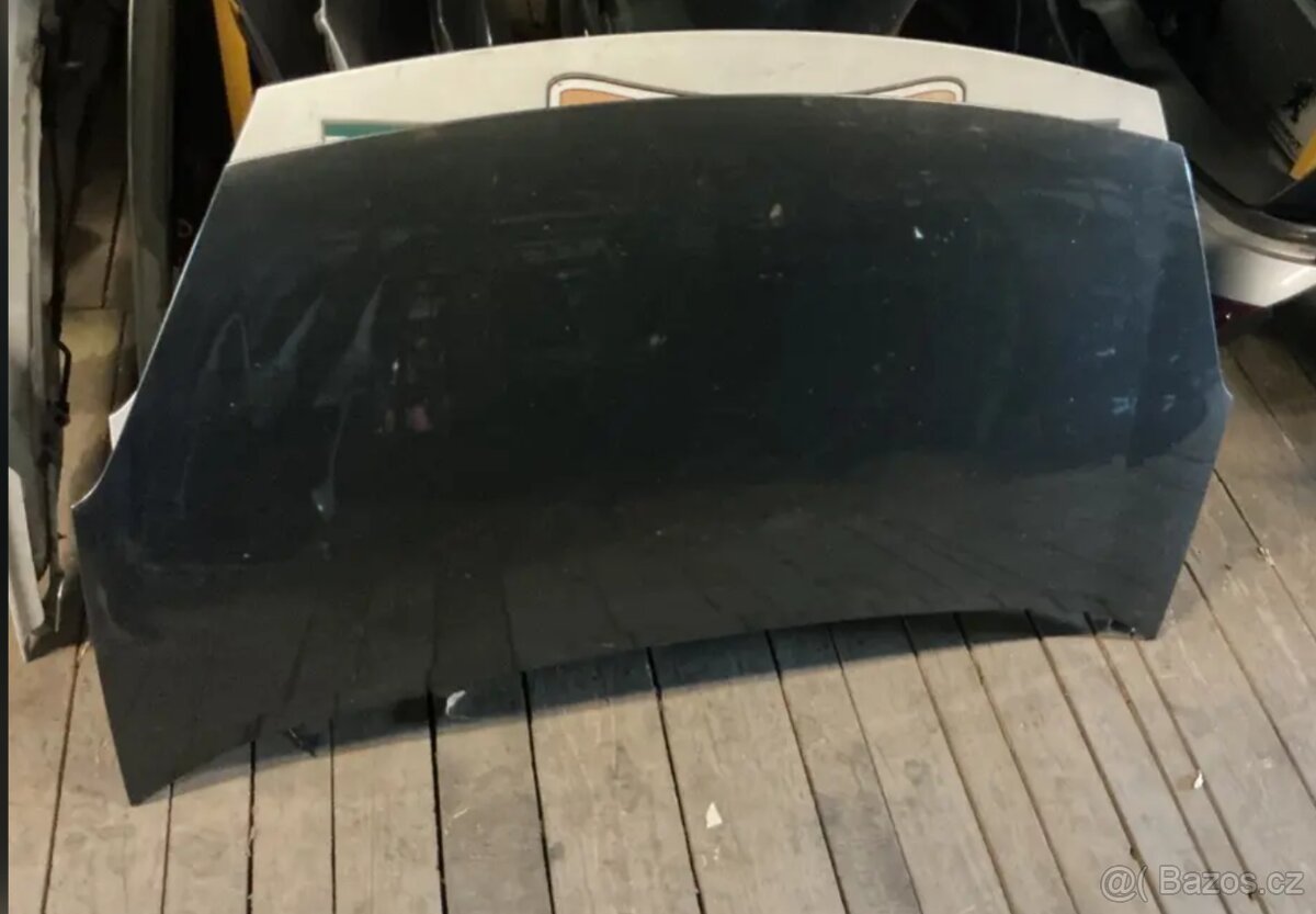 Citroen Berlingo - přední kapota. - 2