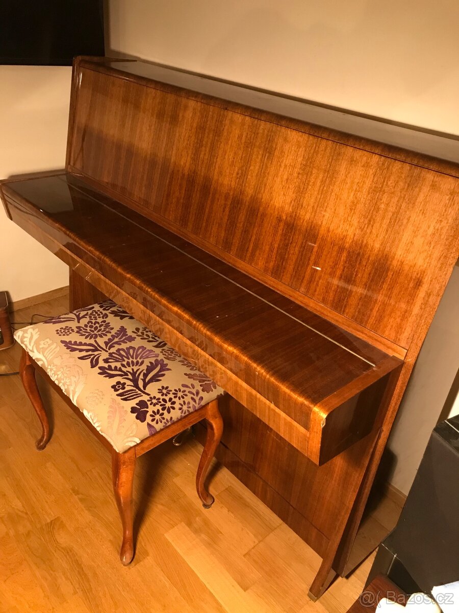 Petrof pianino - 2