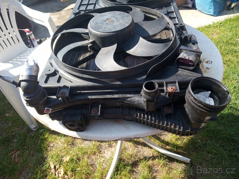 Prodám na Passat B6 TDI kompletní chladiče - 2