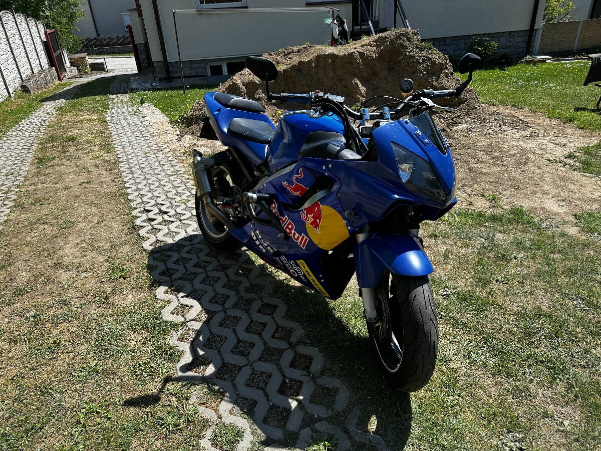 CBR 600 Stunt - 2