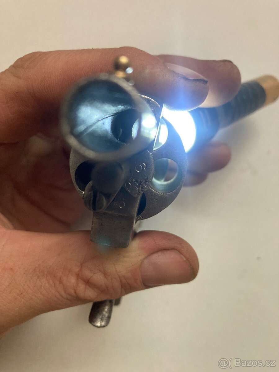 Revolver kat.1890 cal.380 - 2