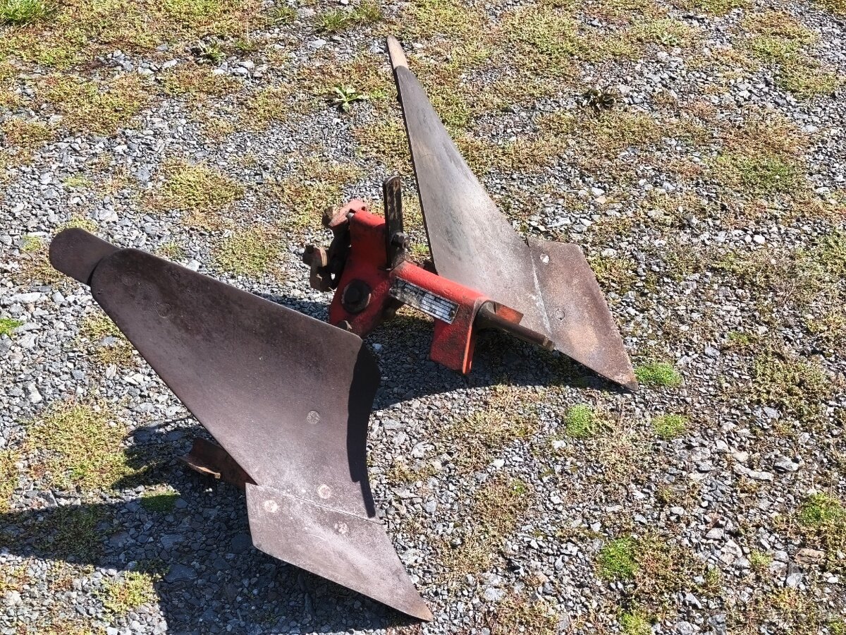 Prodám pluh obracak na Tera Vari.. - 2