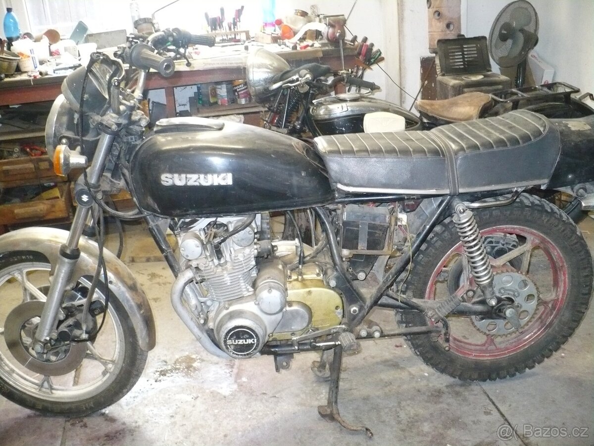 suzuki 550 GS - 2