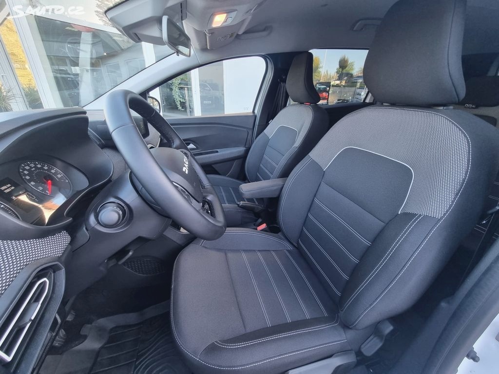 Dacia Jogger, Expression ECO-G 100 7 míst - 2