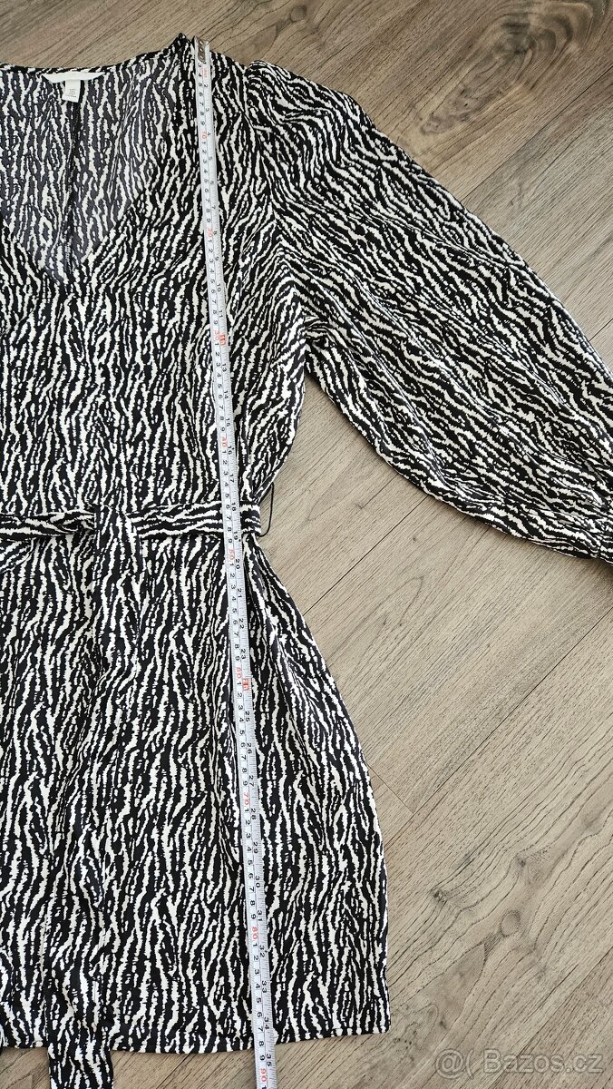 Vzorované šaty/tunika s výstřihem do V - H&M 40 - 2