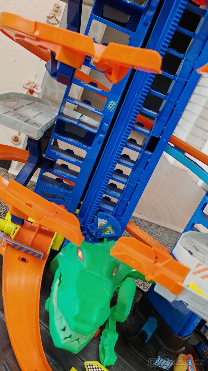 Autodráha Hot Wheels T-Rex - 2