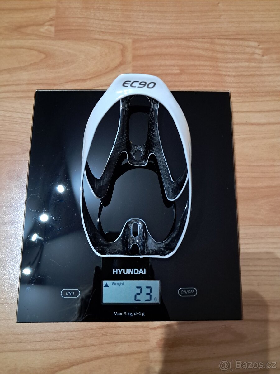 Karbonový košík na lahev EC90 - 2