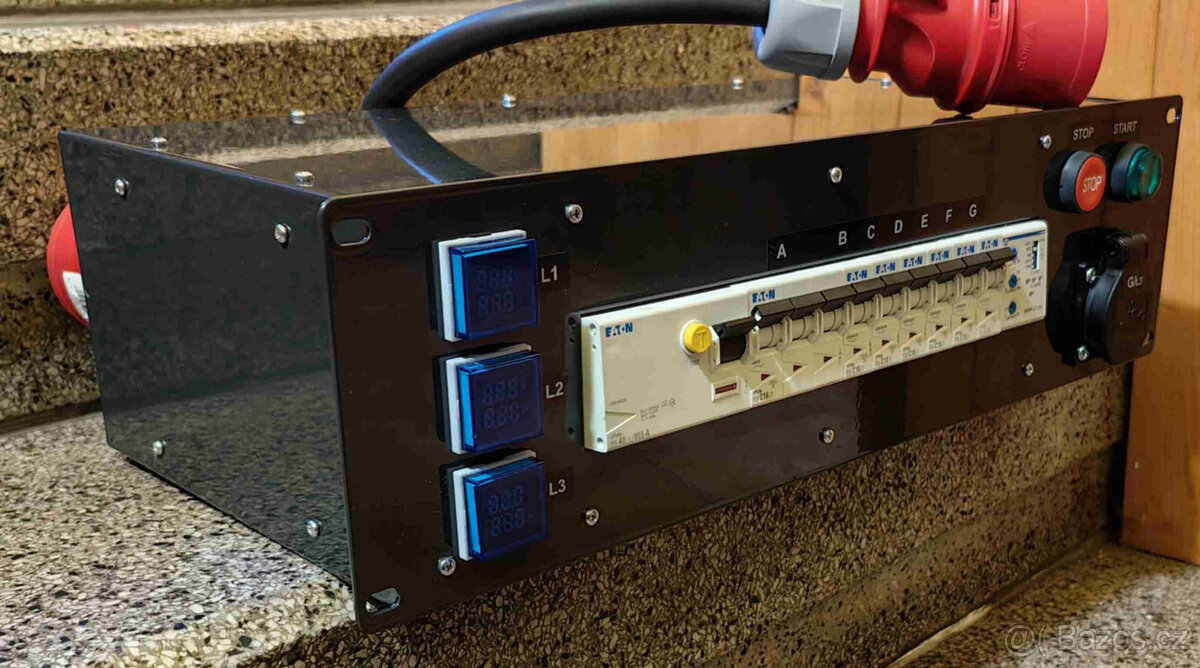 PRODÁM PODIOVÝ ROZVADĚČ - 2