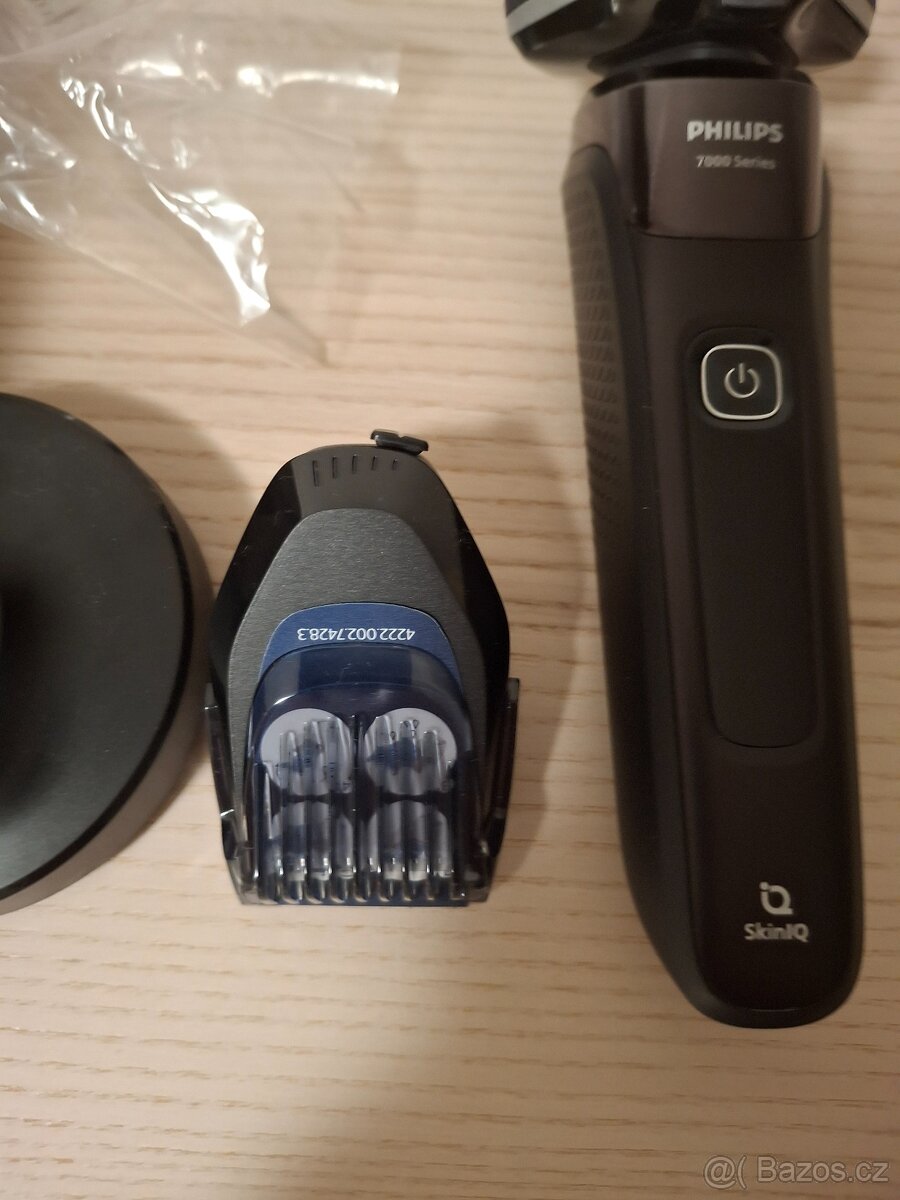 Philips holící strojek S7886/58 - 2