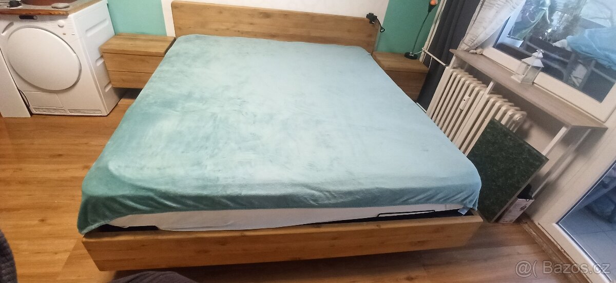 Dubová postel s rošty+noční stolky - 2