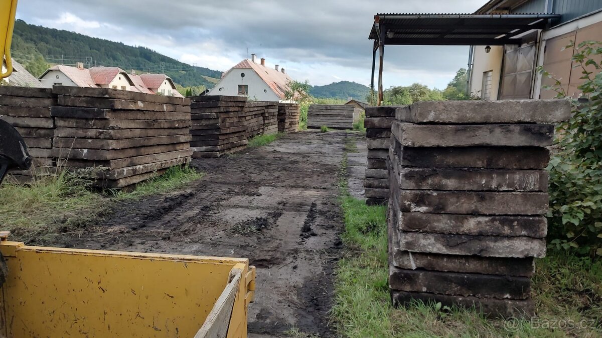 Prodám silniční panely 300x100x15 - 2