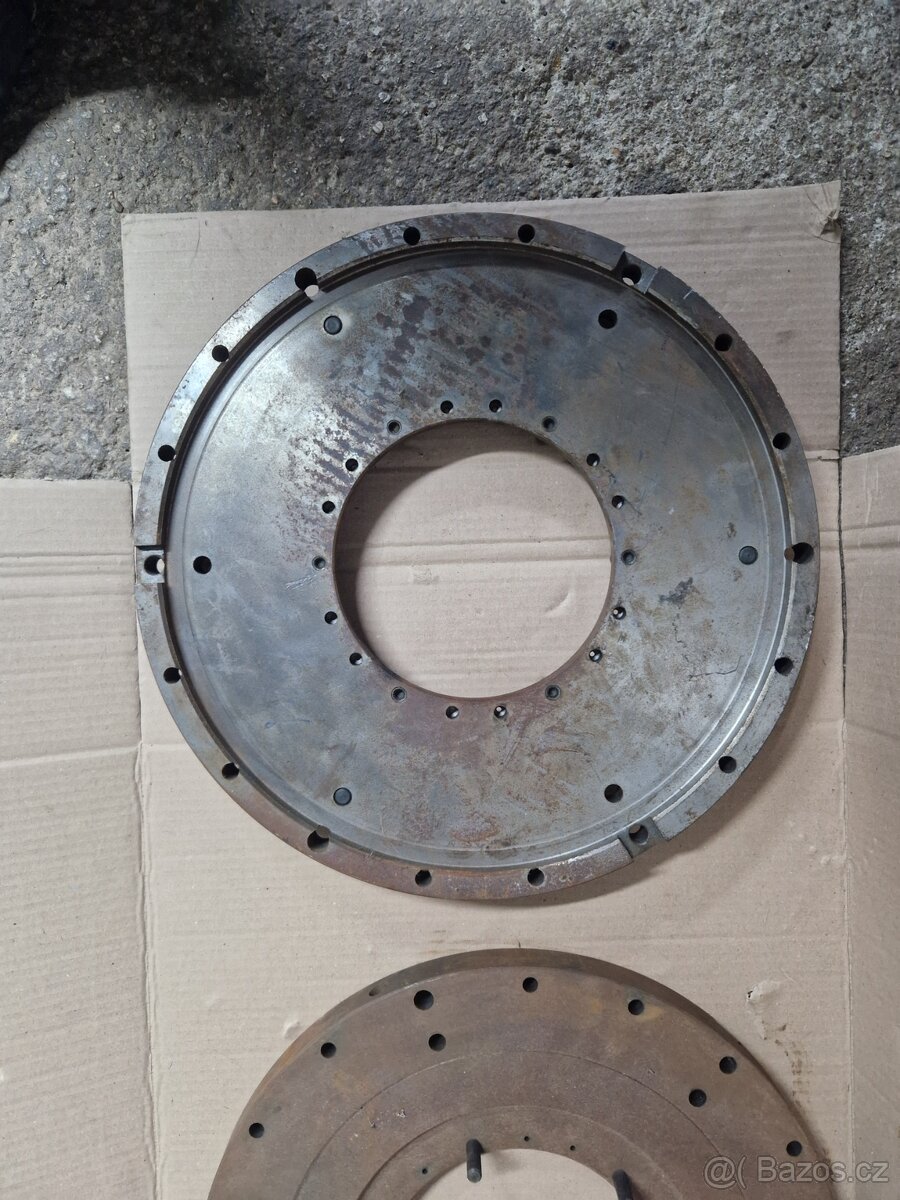 Štit spojky zetor uř1 - 2