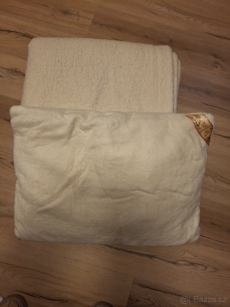 Přikrývky + polštář - 2