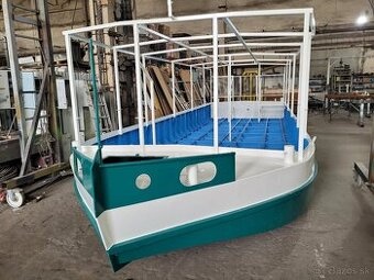 Výletná motorová osobná loď - 2