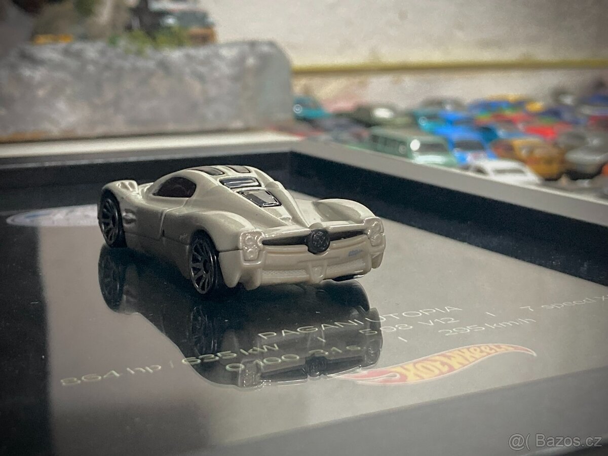 Obraz - auto - Pagani Utopia - 2