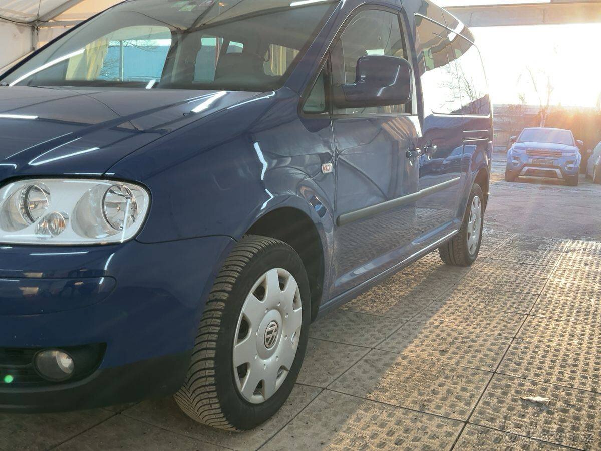 VW Caddy Maxi 1.9TDI 77kW 7.míst,tažné,serviska - 2