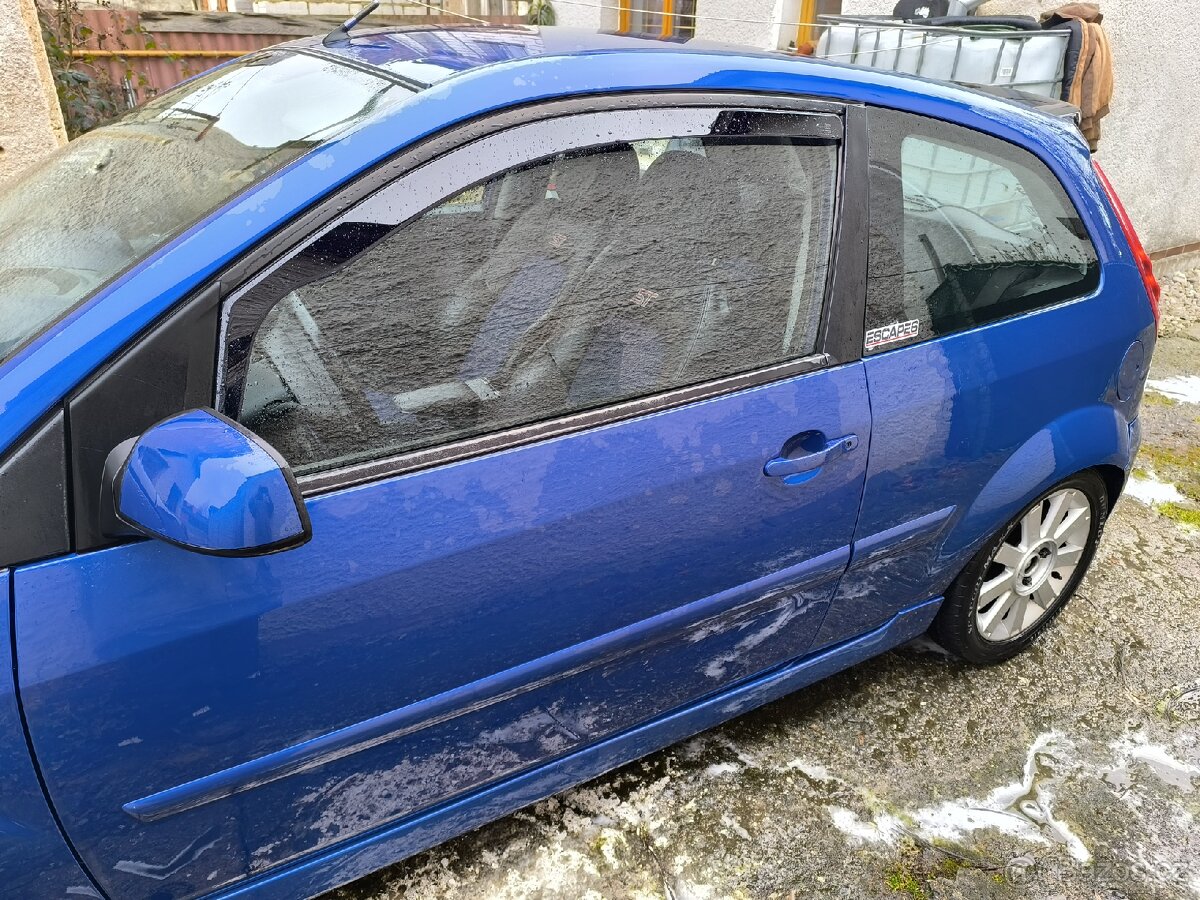 Ford fiesta ST150 - 2