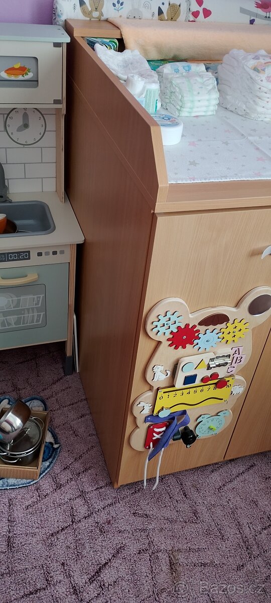 Přebalovací pult - 2