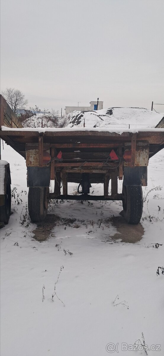 Sklopný vlek za traktor - 2
