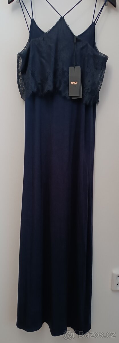 DLOUHÉ TMAVĚ MODRÉ ŠATY S KRAJKOU - 2