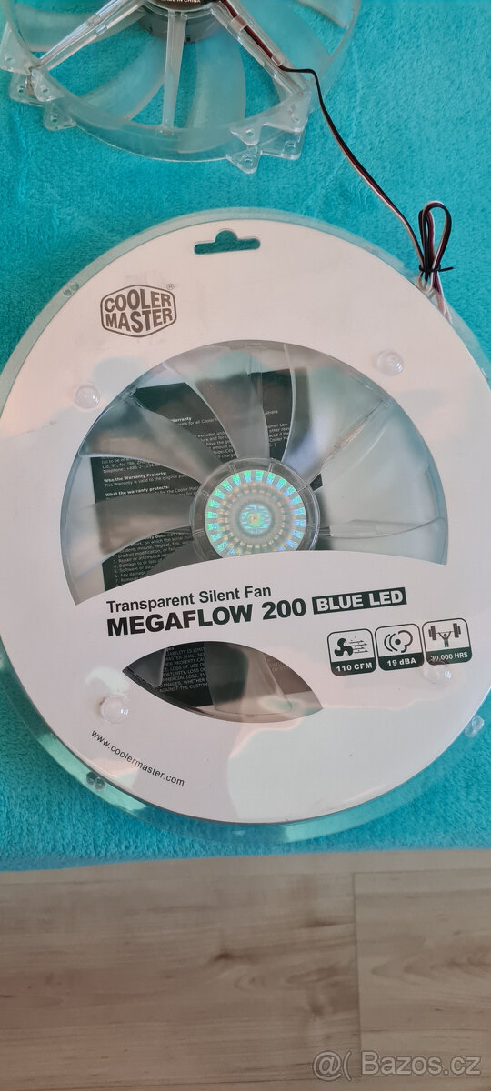 13 ks ventilátorů Master MegaFlow 200 - 2